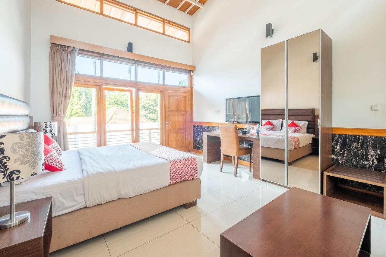 Oyo 1210 Nice Guesthouse Μπαντούνγκ Εξωτερικό φωτογραφία
